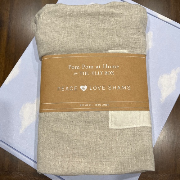 Jilly Box Peace and Love Shams - Picture 1 of 2